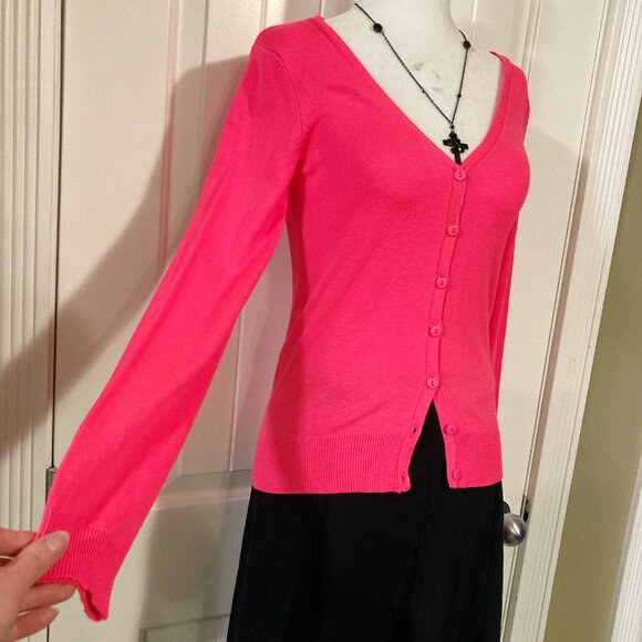 H&M Neon pink long sleeve v-neck cardigan ~ XS SMALL Barbie hot pink sweater - Picture 3 of 10